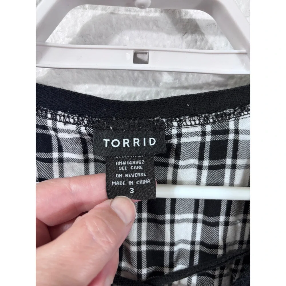 Torrid Plaid Blouse Womens 3 Black White Lace‎ Up Front Utility Pockets Cotton